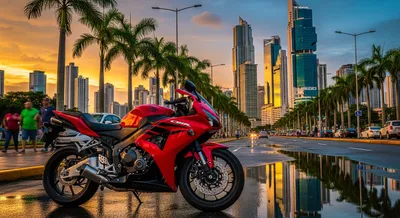 Moto Honda en concesionaria de Panamá